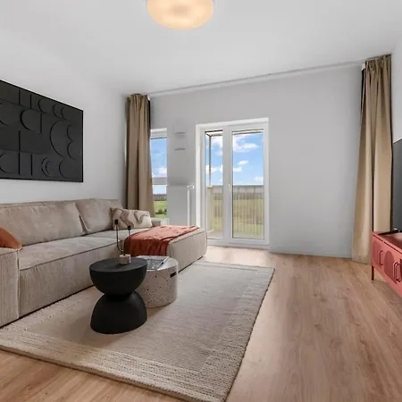 Slnecnice 2-bedroom On Floor 6 With 4 Balcony And Parking By Skyviews *